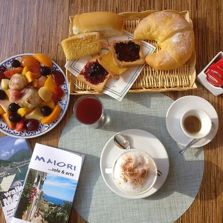 Minihotel Iris Майори