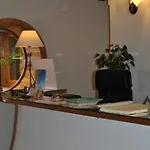 Minihotel Iris Bed & Breakfast 4*
