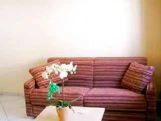 לינה וארוחת בוקר Minihotel Iris מאיורי