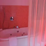 Minihotel Iris 住宿加早餐酒店 4*